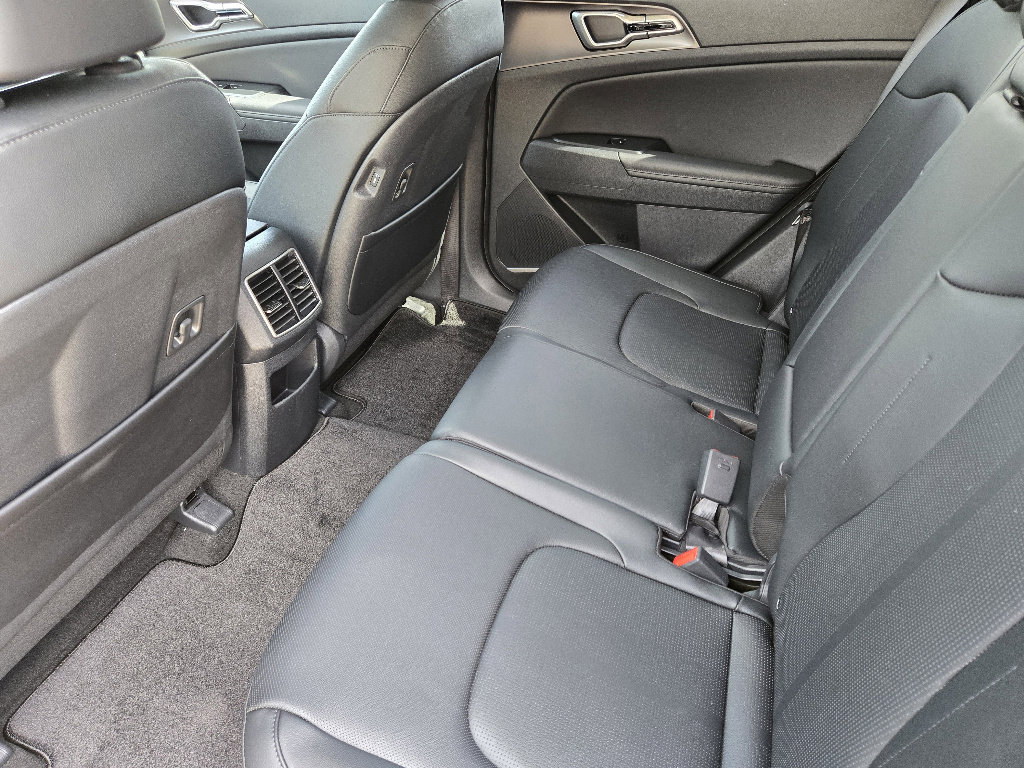 New 2026 Kia Sportage EX image 19