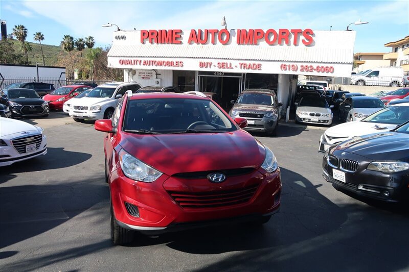 Used 2011 Hyundai Tucson GLS image 2