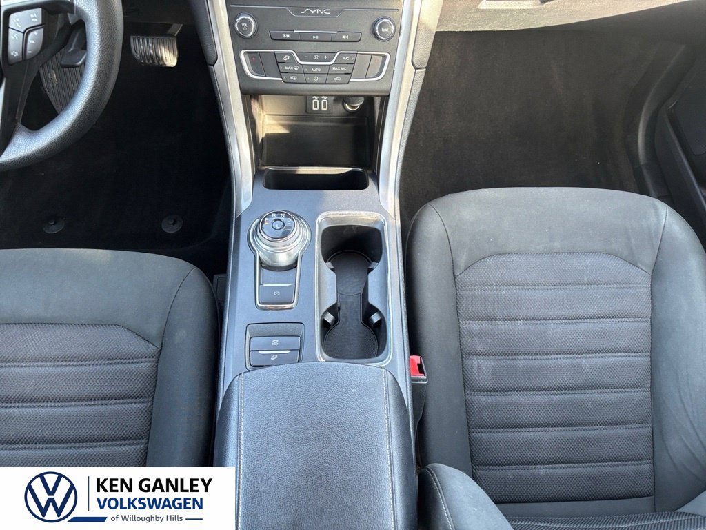 Used 2020 Ford Fusion SE FWD image 17