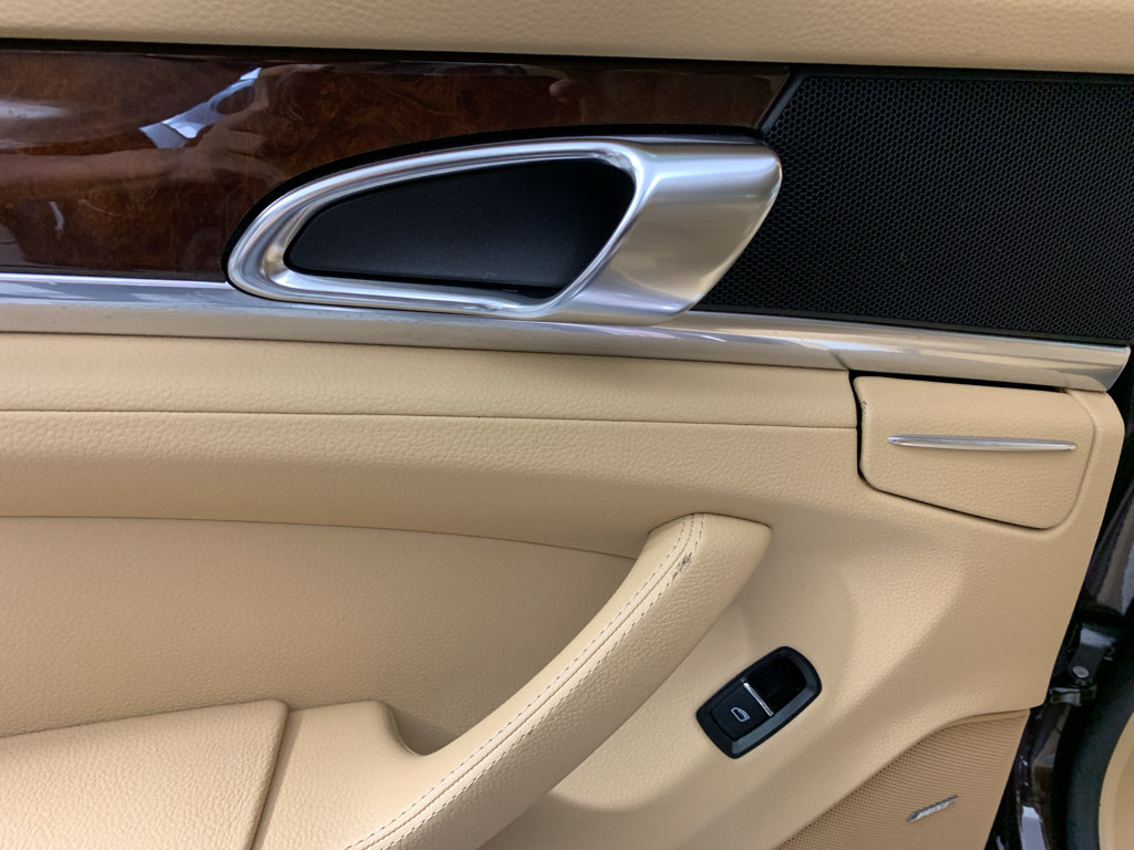 Used 2011 Porsche Panamera 4 AWD/4WD image 29