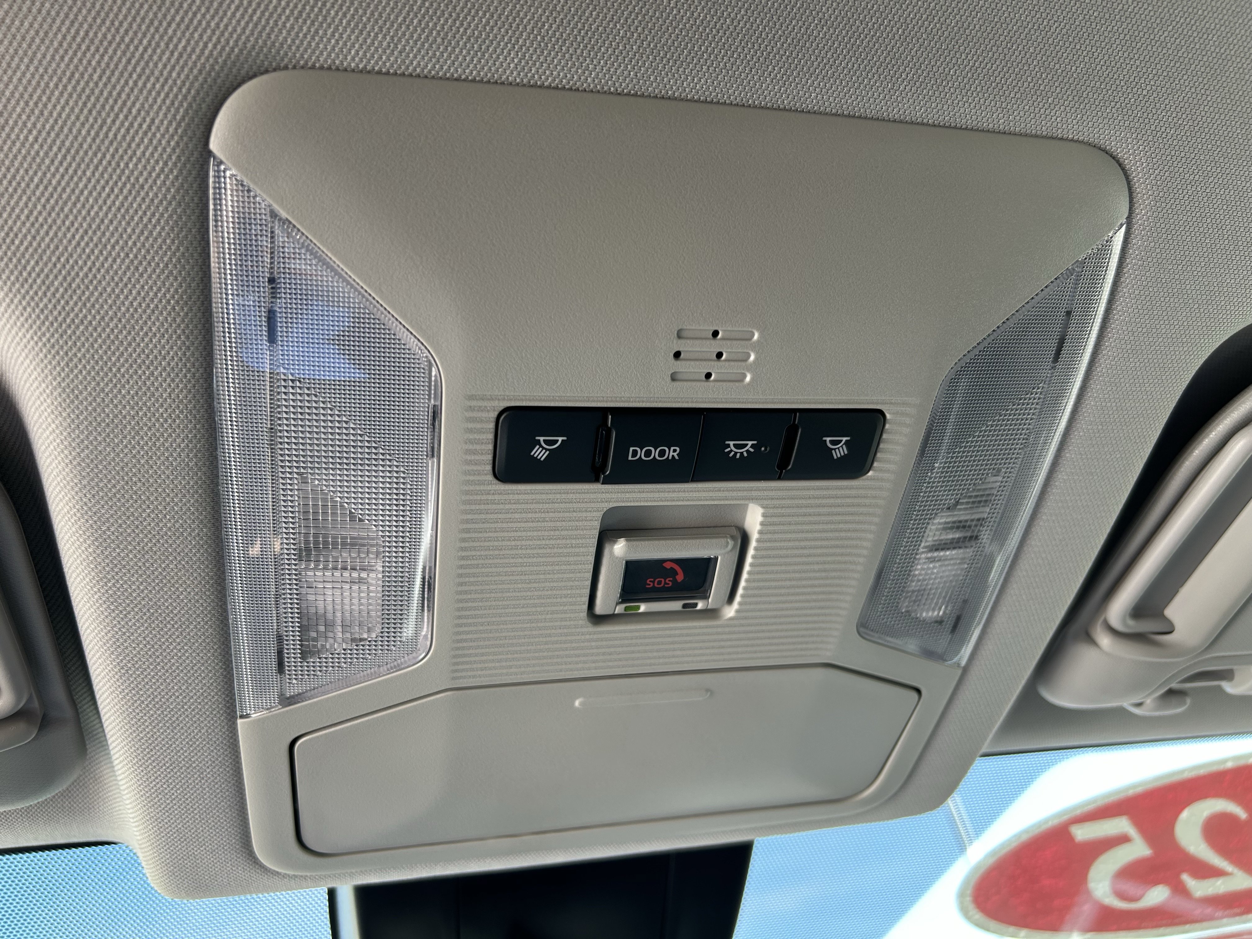 Certified 2025 Toyota RAV4 XLE FWD image 28