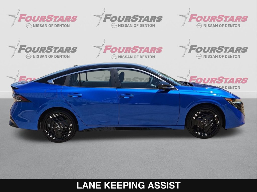 New 2027 Nissan Sentra SR w/ SR Premium Package FWD image 3