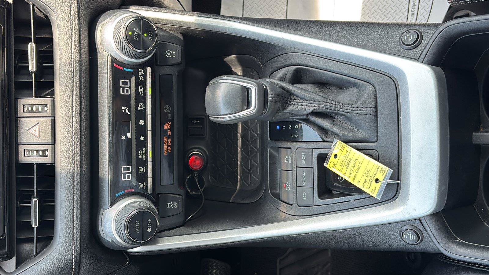 Used 2022 Toyota RAV4 XLE Premium FWD image 38