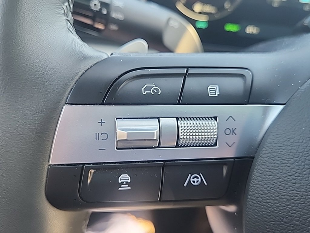 Certified 2025 Hyundai Tucson Limited image 13