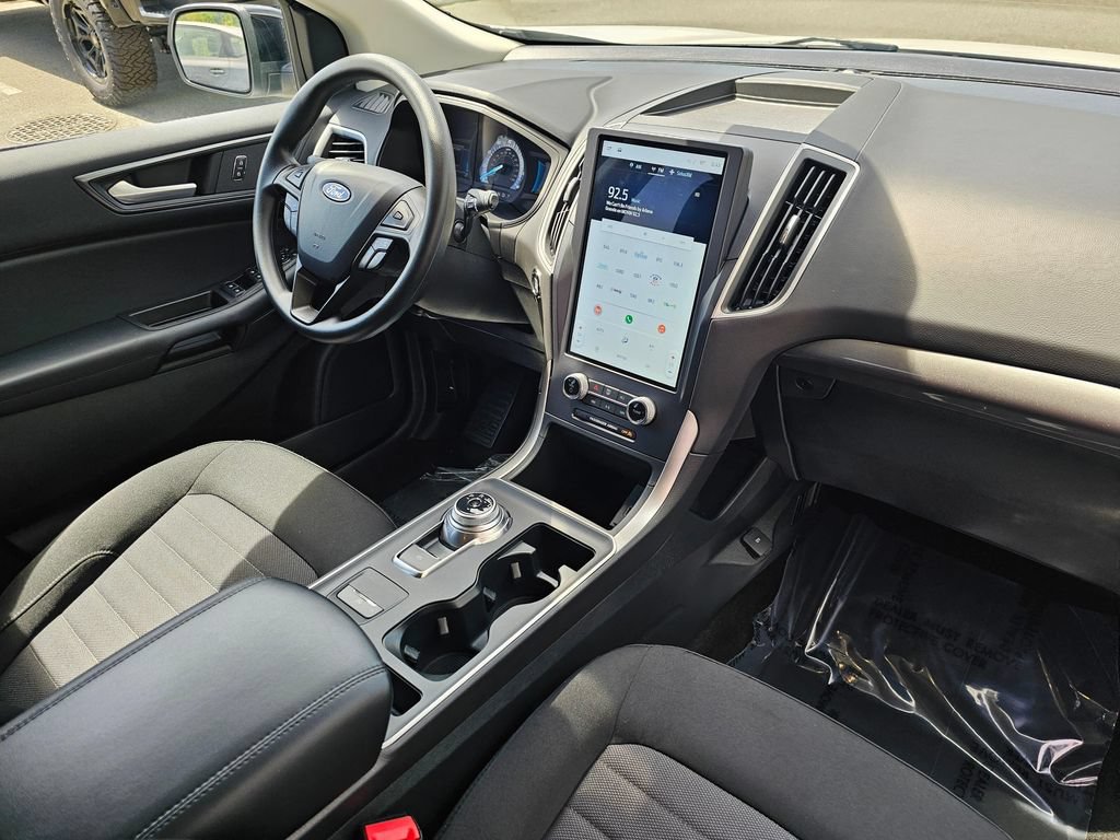 Used 2024 Ford Edge SE w/ Black Appearance Package AWD/4WD image 10