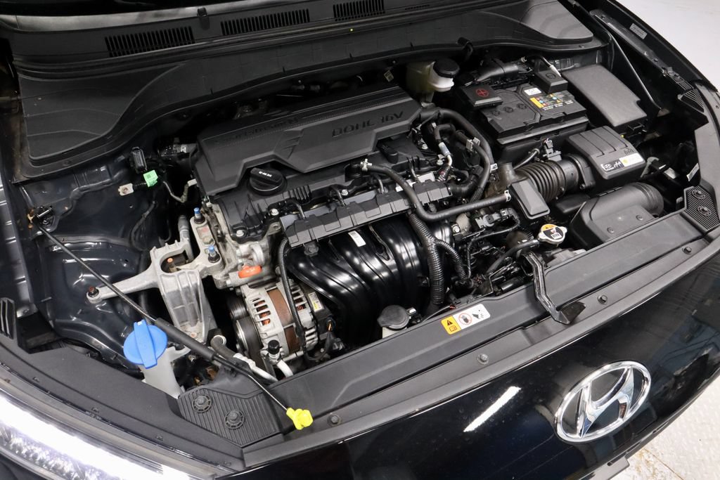 Used 2023 Hyundai Kona SE AWD/4WD image 15