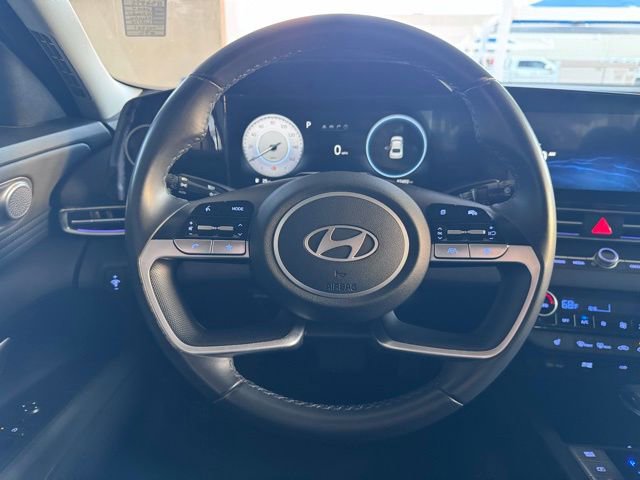 Used 2024 Hyundai Elantra Limited image 15