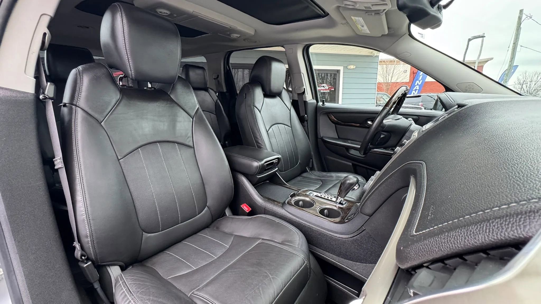 Used 2015 GMC Acadia Denali image 29