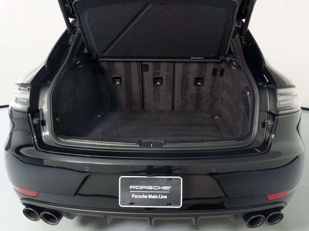 Certified 2021 Porsche Macan Turbo AWD/4WD image 54