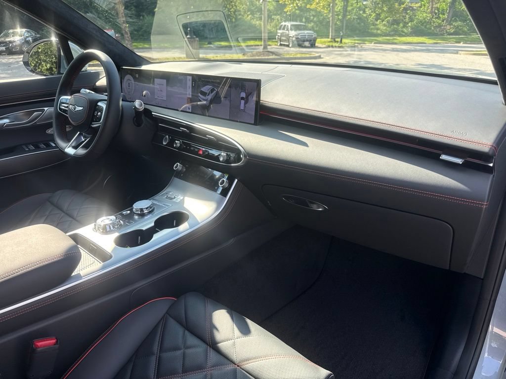 New 2027 Genesis GV70 2.5T Sport Prestige AWD/4WD image 32