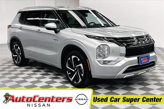 Used 2025 Mitsubishi Outlander SEL