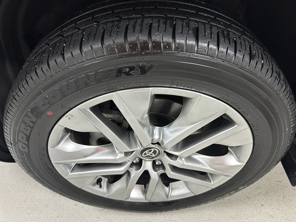 Used 2024 Toyota RAV4 XLE Premium w/ Weather Package AWD/4WD image 9