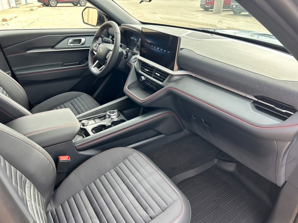 New 2026 Ford Explorer ST-Line image 24