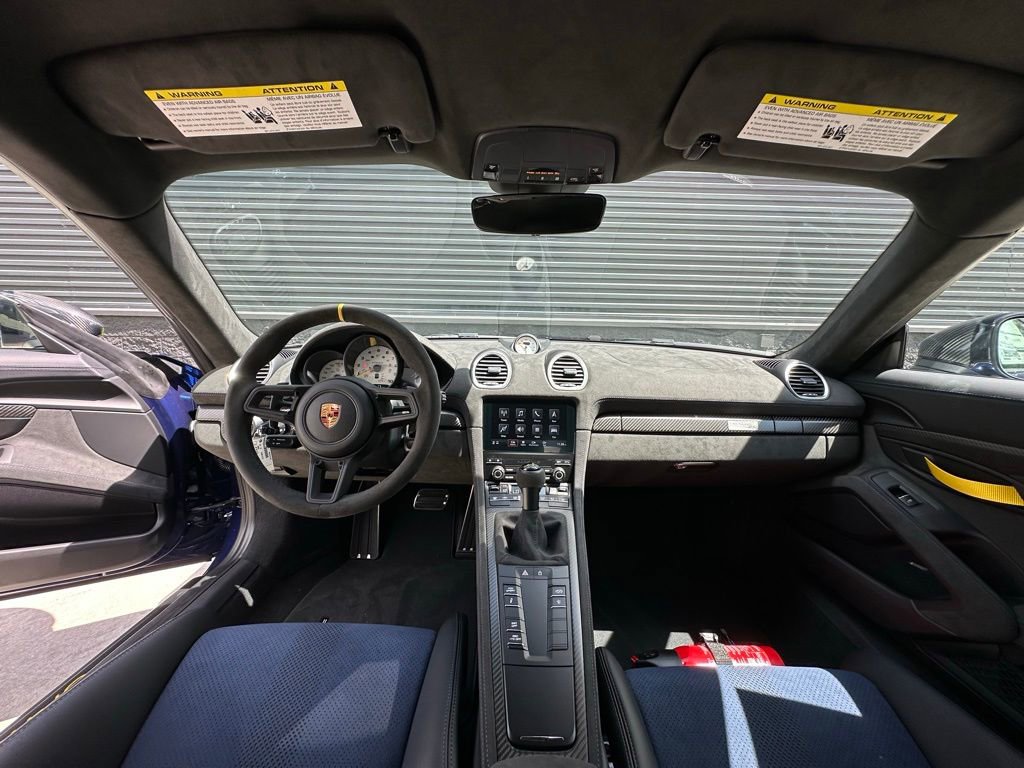 Used 2025 Porsche 718 Cayman GT4 RS image 19