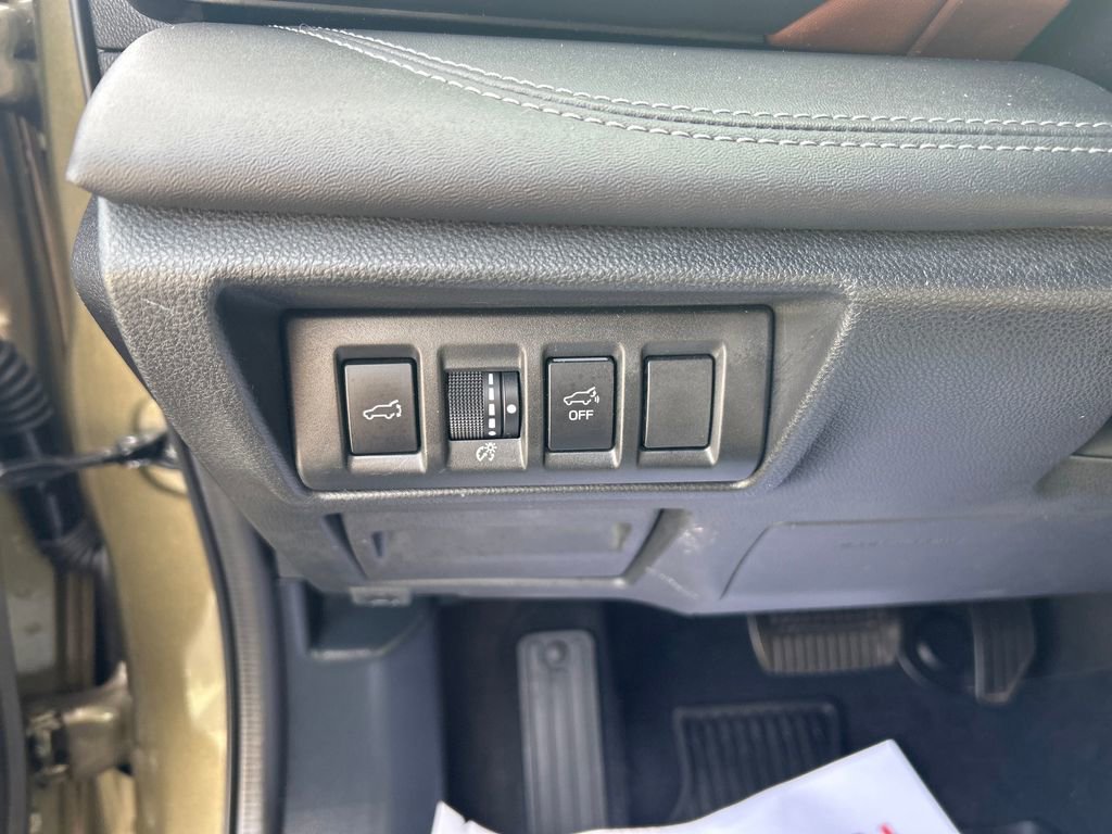 Certified 2022 Subaru Outback Touring XT w/ Popular Package #2 image 33