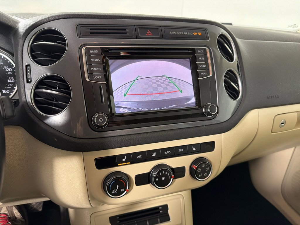 Used 2017 Volkswagen Tiguan Wolfsburg Edition image 17