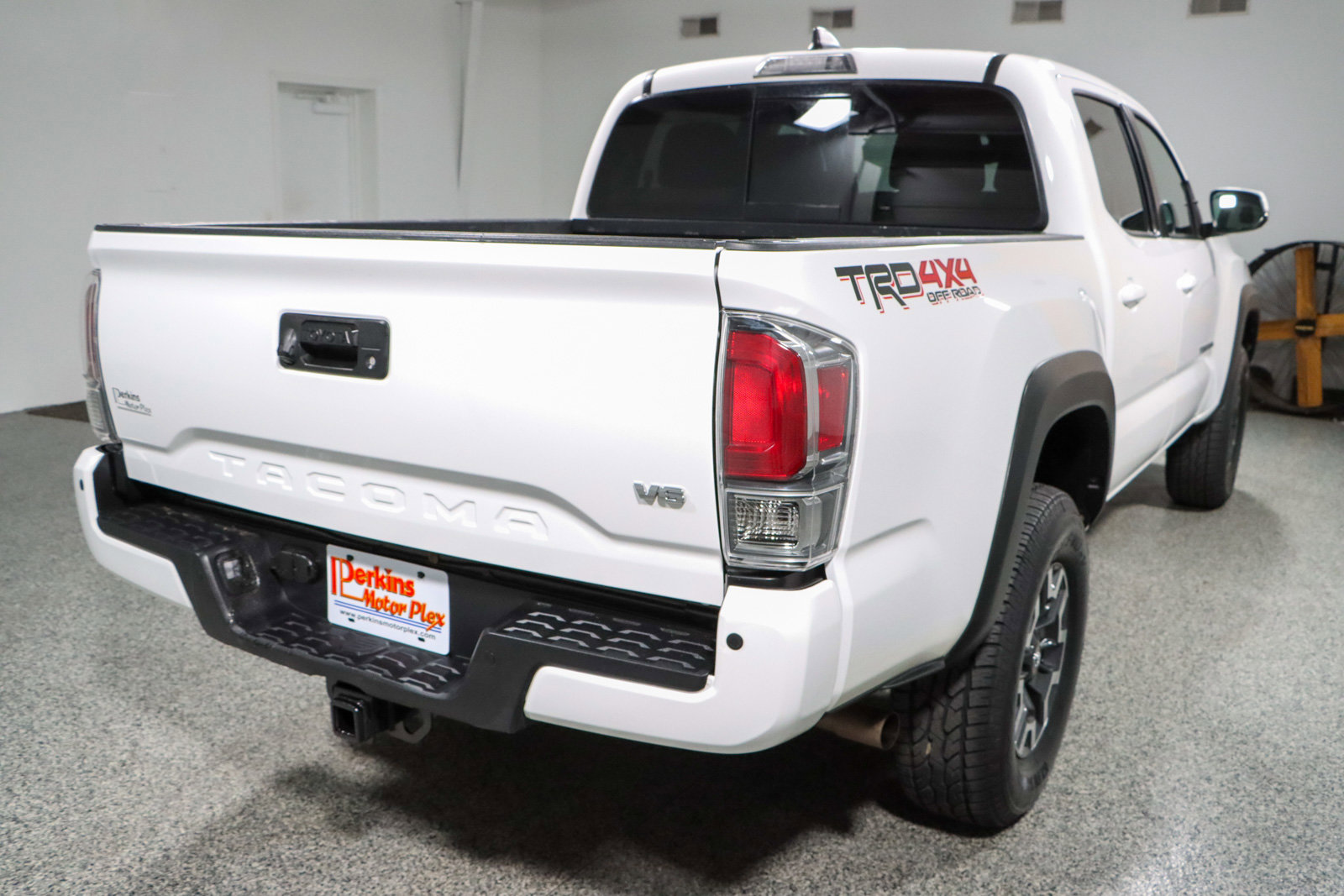 Used 2023 Toyota Tacoma TRD Off-Road image 7