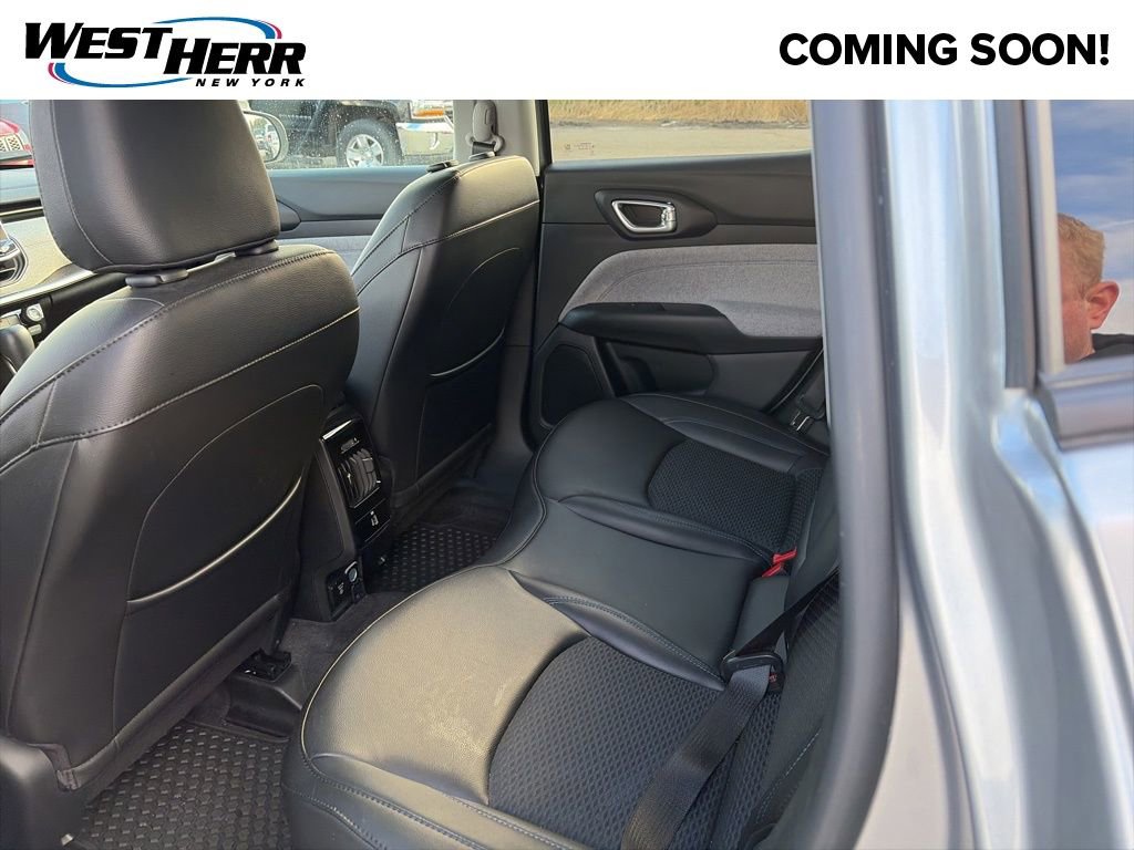 Used 2022 Jeep Compass Latitude w/ Convenience Group image 6