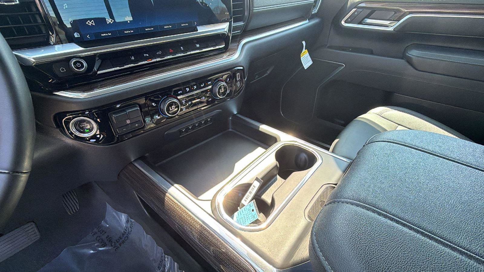 Used 2025 Chevrolet Silverado 2500 LT w/ All Star Edition image 29