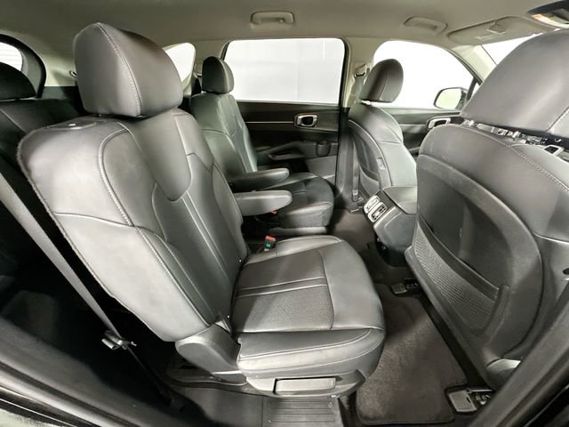 Used 2023 Kia Sorento EX AWD/4WD image 29