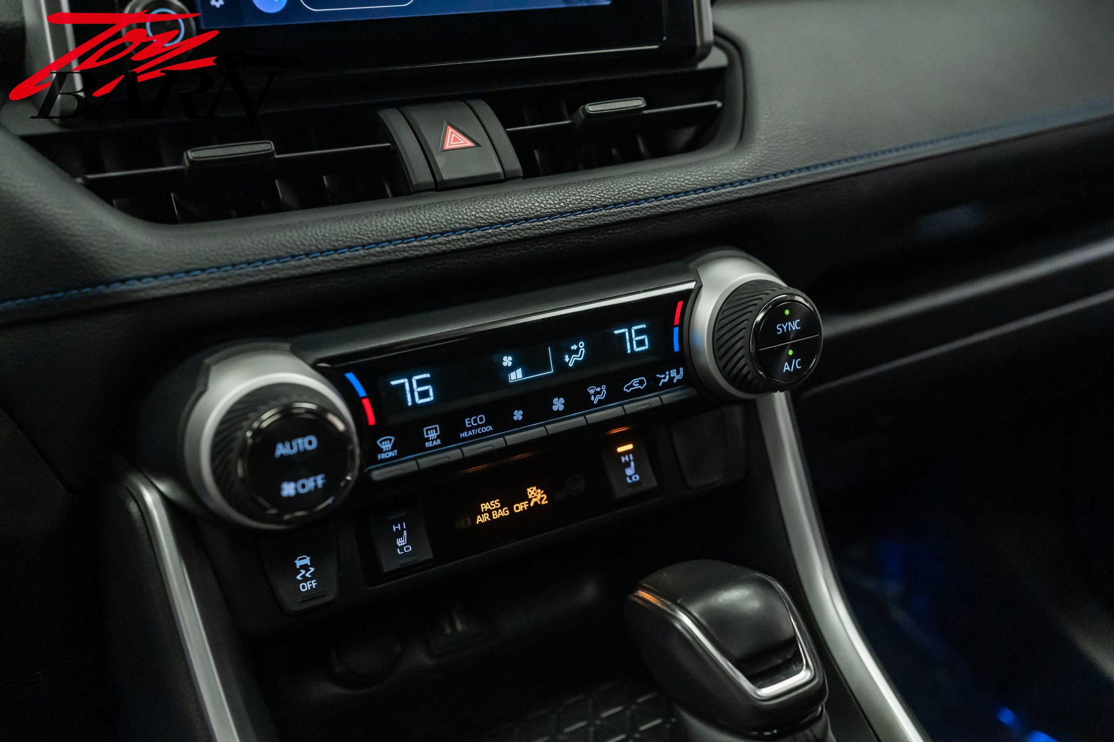 Used 2023 Toyota RAV4 SE w/ Convenience Package image 38