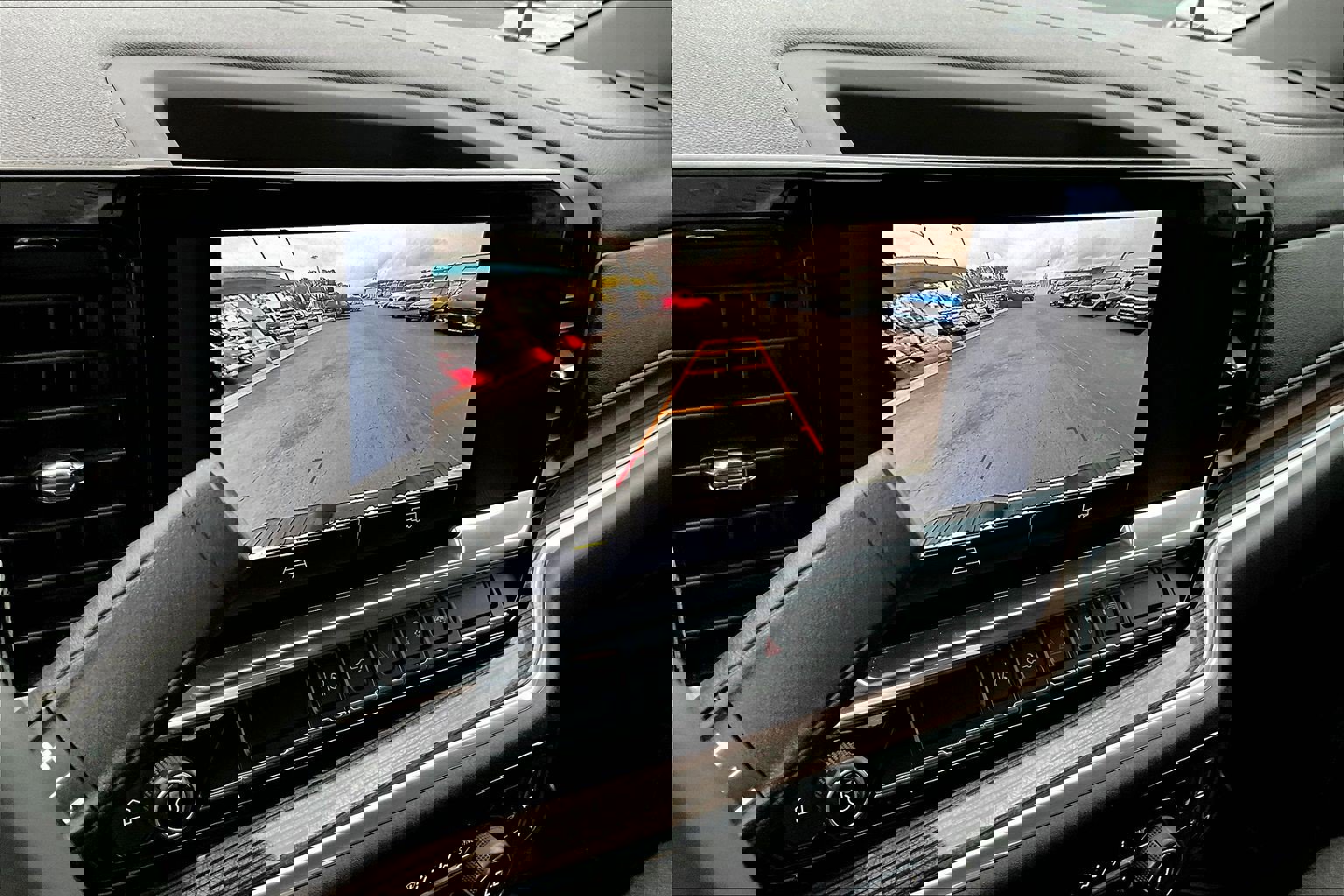 Certified 2025 Chevrolet Silverado 2500 LT w/ Convenience Package image 24