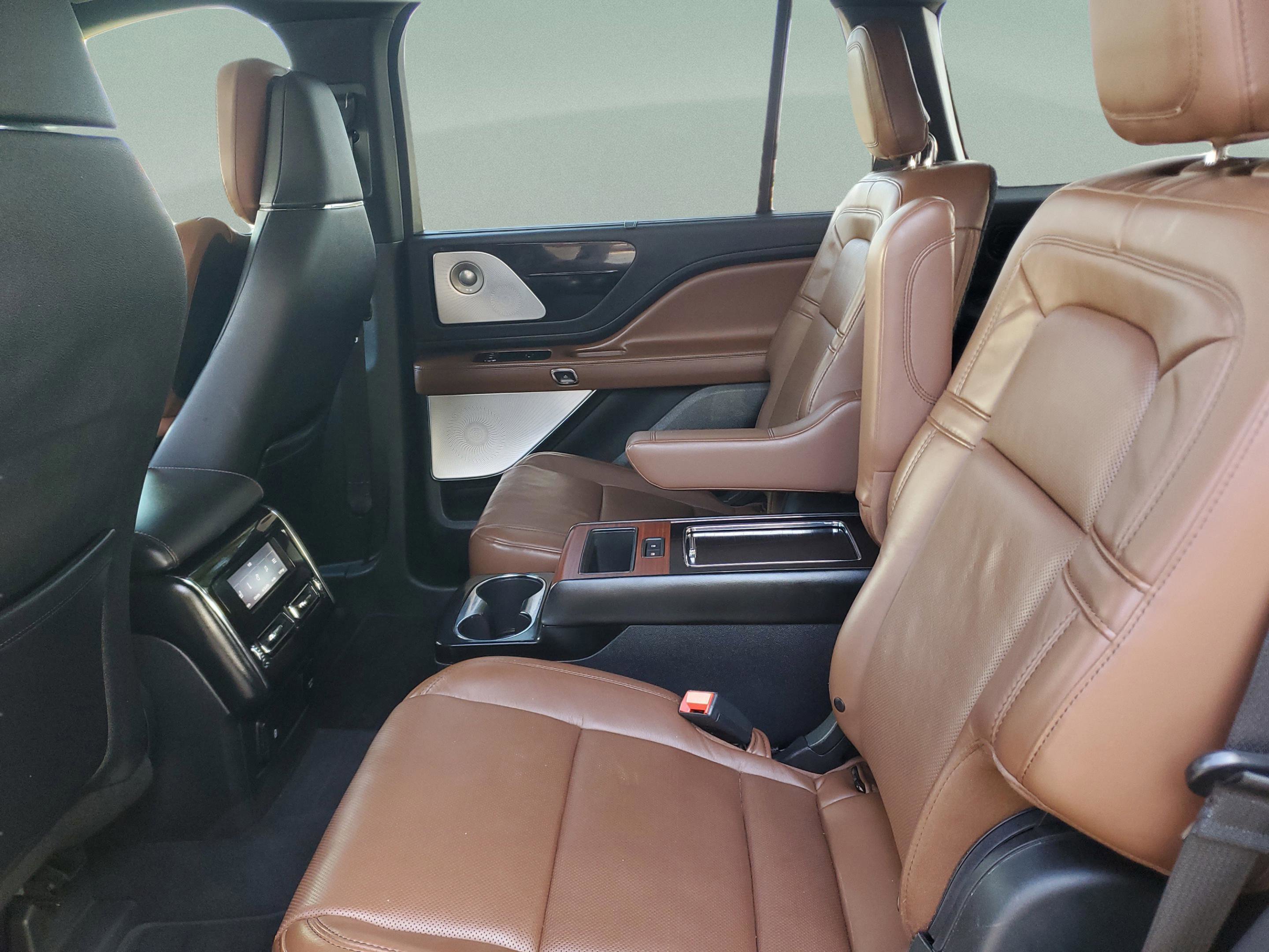 Used 2021 Lincoln Aviator Grand Touring w/ Equipment Group 302A image 9