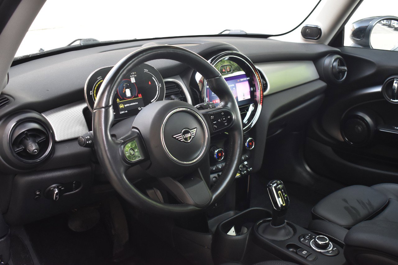 Used 2024 MINI Cooper SE FWD image 13