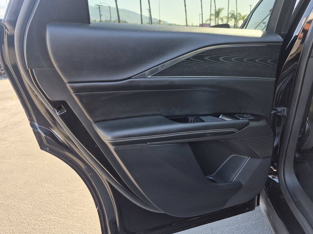 Used 2024 Cadillac Lyriq Sport RWD image 22
