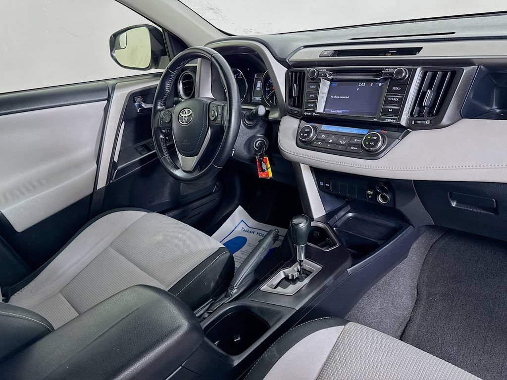 Used 2016 Toyota RAV4 XLE FWD image 31