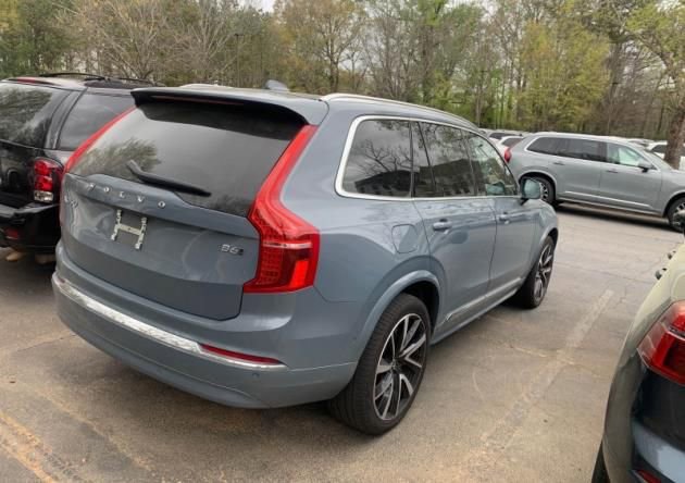 Used 2023 Volvo XC90 B6 Plus w/ Protection Package image 2