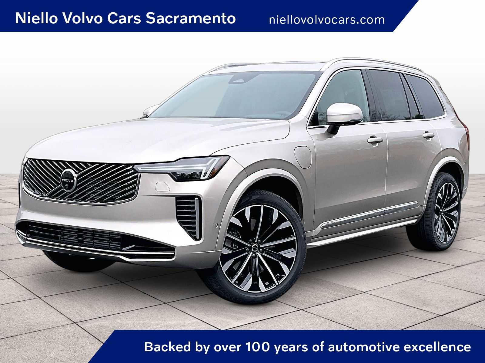 New 2026 Volvo XC90 T8 Plus w/ Protection Package AWD/4WD image 1