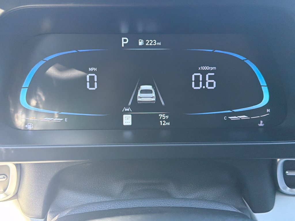 New 2026 Hyundai Elantra SEL Sport FWD image 25