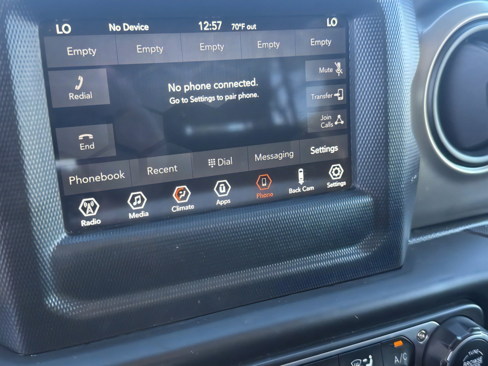 Used 2018 Jeep Wrangler Unlimited Sport S image 21