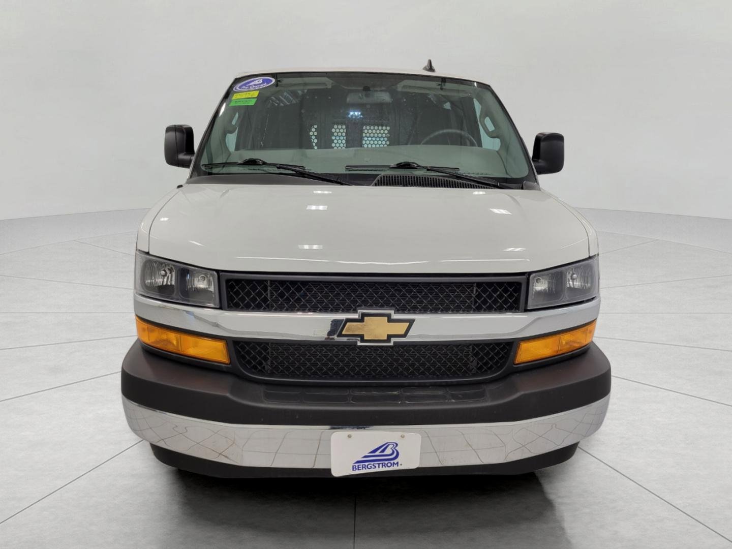 Used 2024 Chevrolet Express 2500 RWD 2500 135 w/ Driver Convenience Package image 14