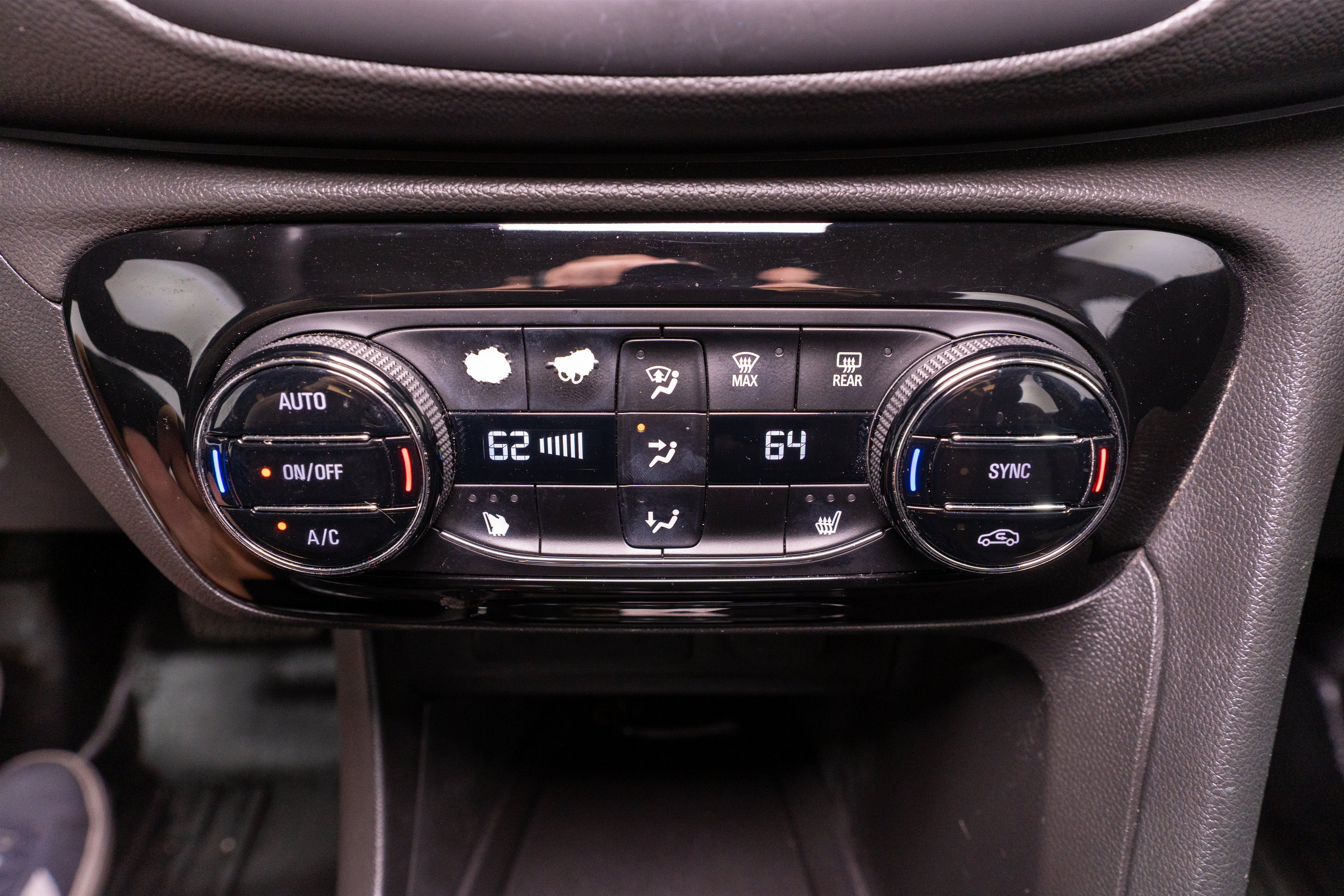 Used 2021 Buick Encore GX Select FWD image 22
