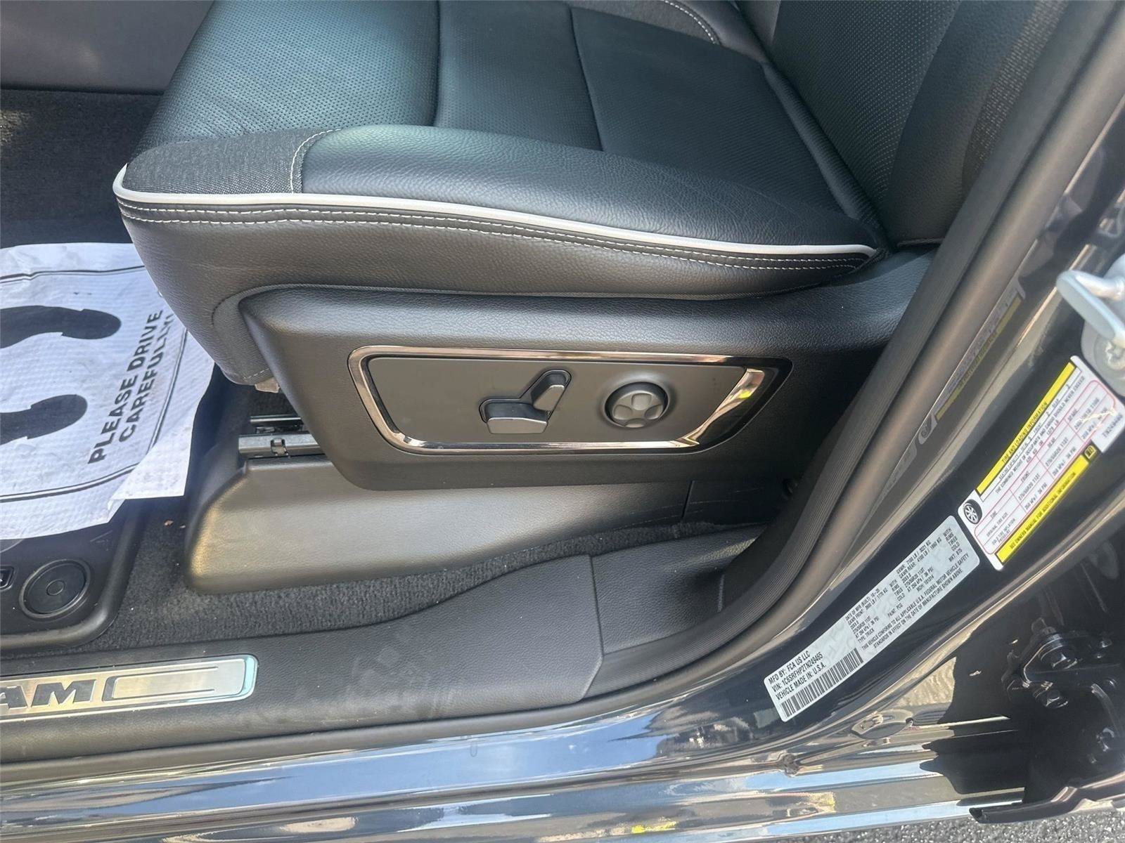 Used 2026 RAM 1500 Limited AWD/4WD image 31