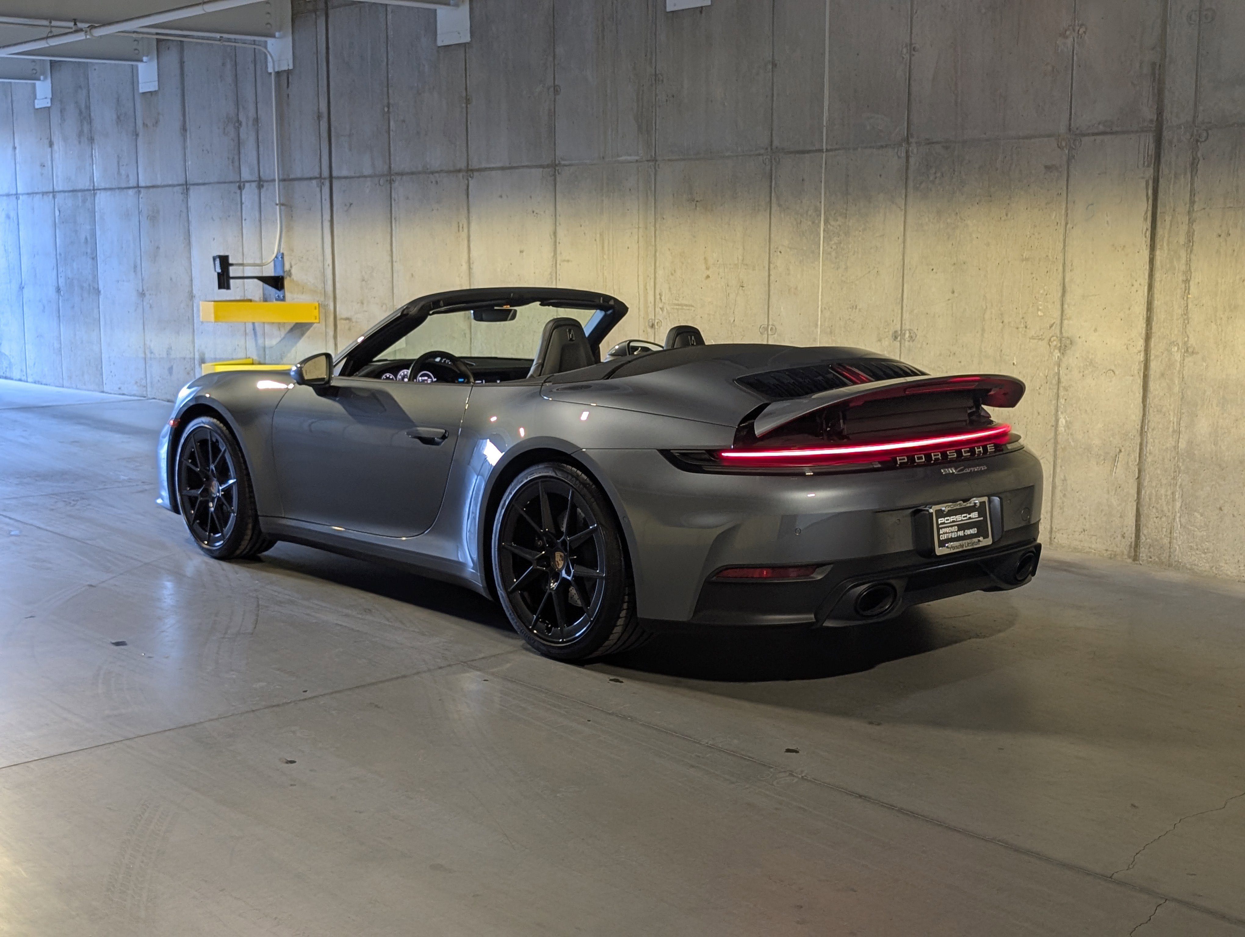 Certified 2025 Porsche 911 Carrera image 3