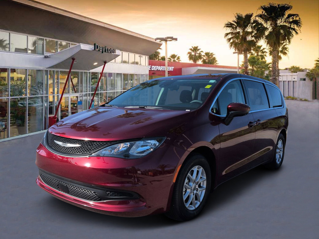 Used 2023 Chrysler Voyager LX FWD image 7