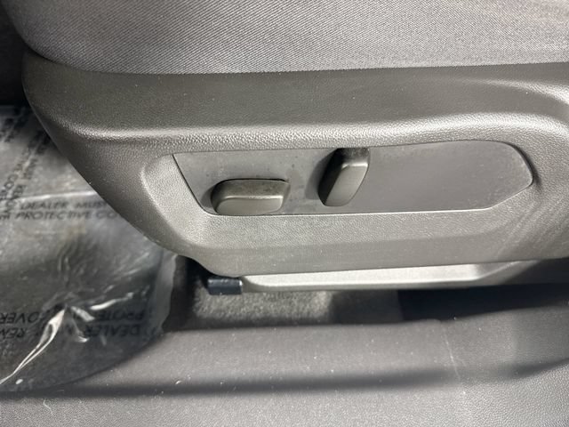 Used 2023 Buick Envision Essence w/ Technology Package I AWD/4WD image 22