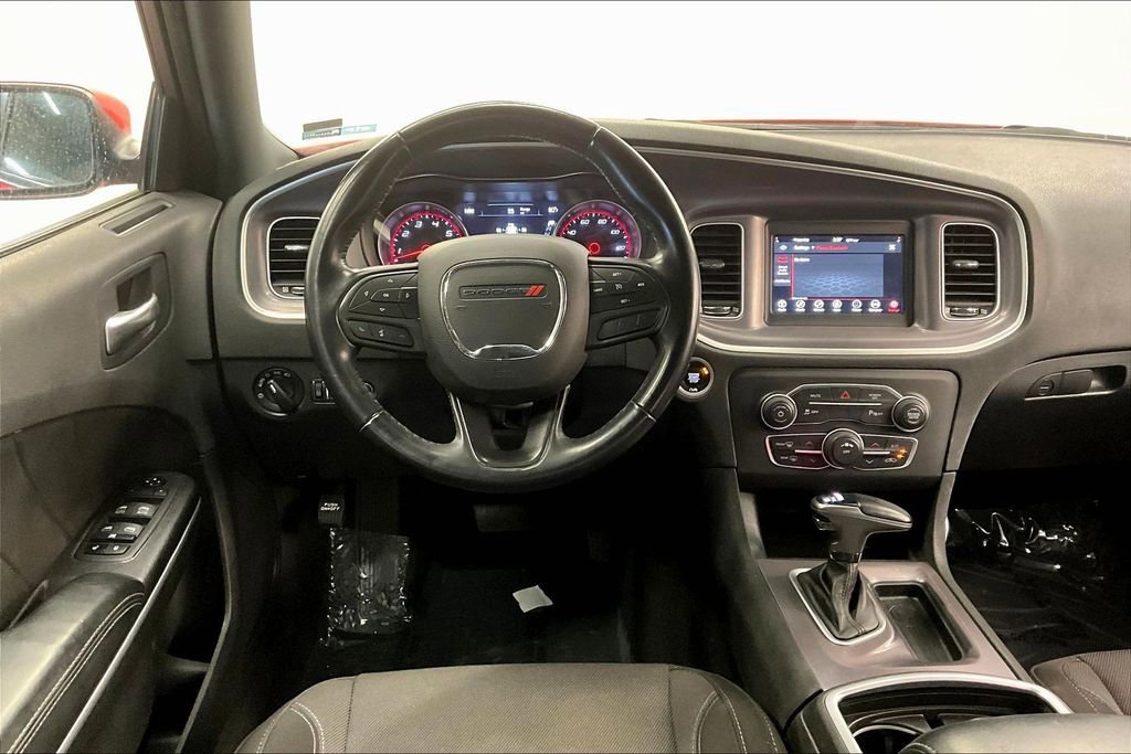 Used 2022 Dodge Charger SXT RWD image 4