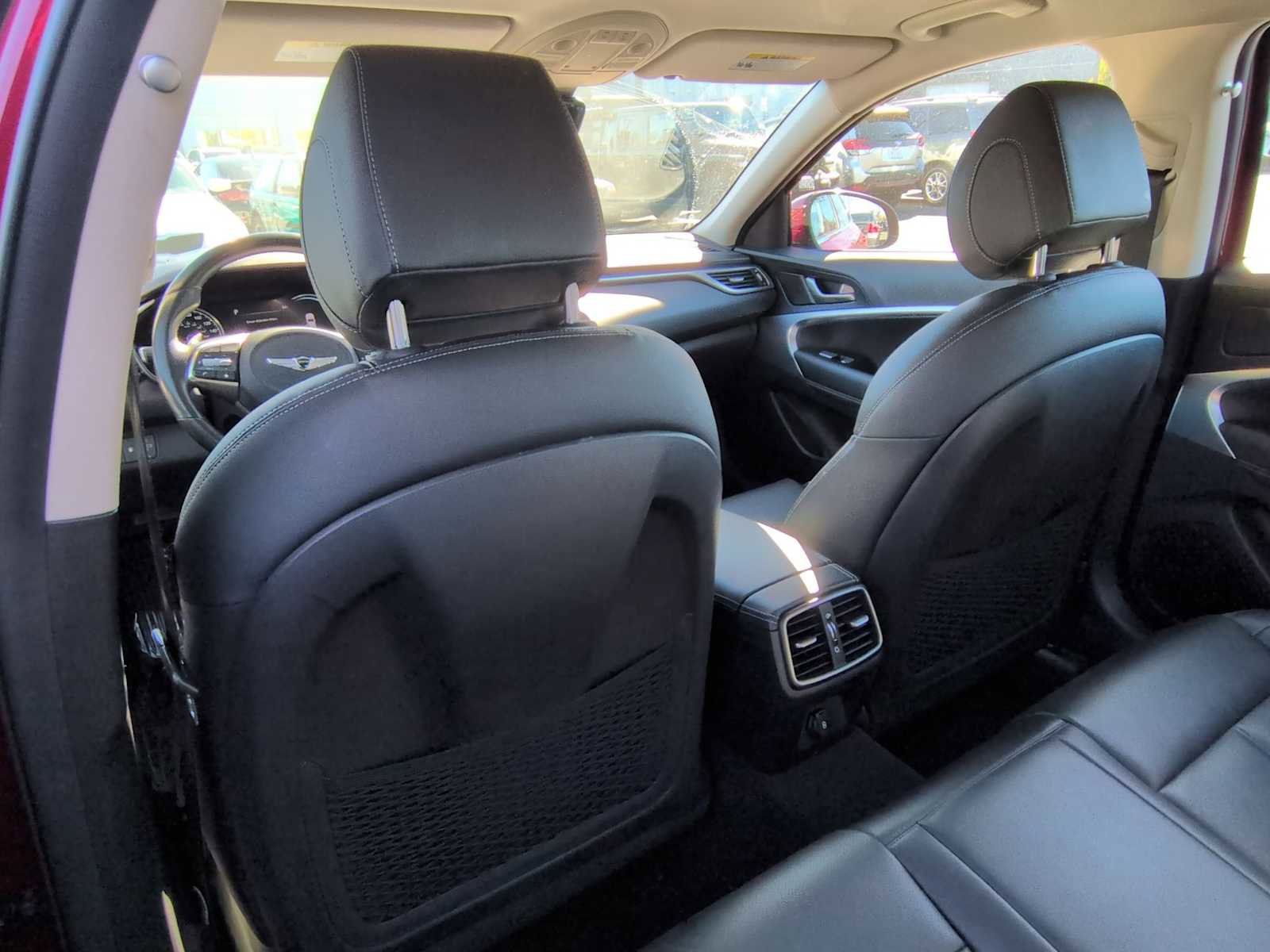 Used 2023 Genesis G70 2.0T image 19