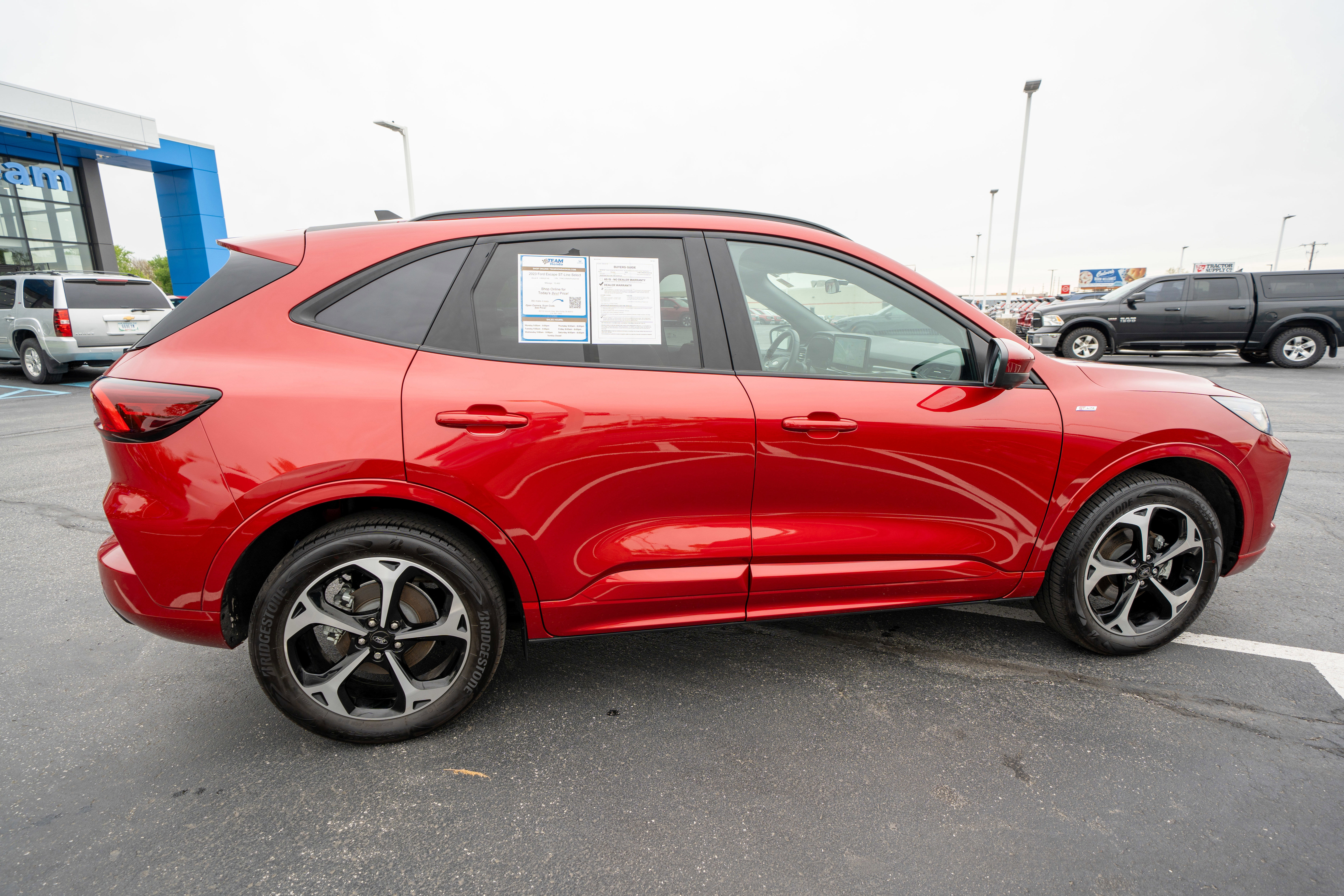 Used 2023 Ford Escape ST-Line Select w/ Tech Pack #2 AWD/4WD image 6
