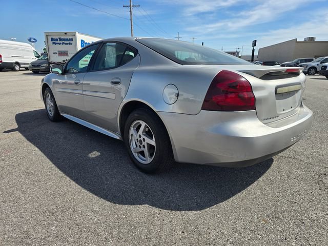 Used 2008 Pontiac Grand Prix w/ Premium Package FWD image 5