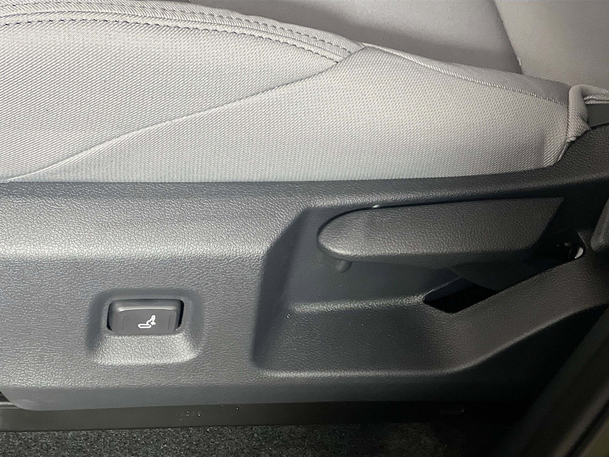 New 2025 Toyota Tacoma SR5 image 15