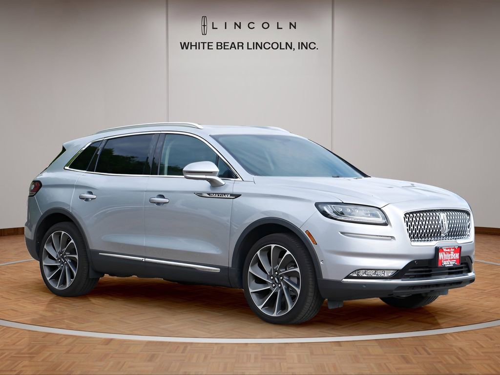 Used 2023 Lincoln Nautilus Reserve w/ Equipment Group 202A image 3