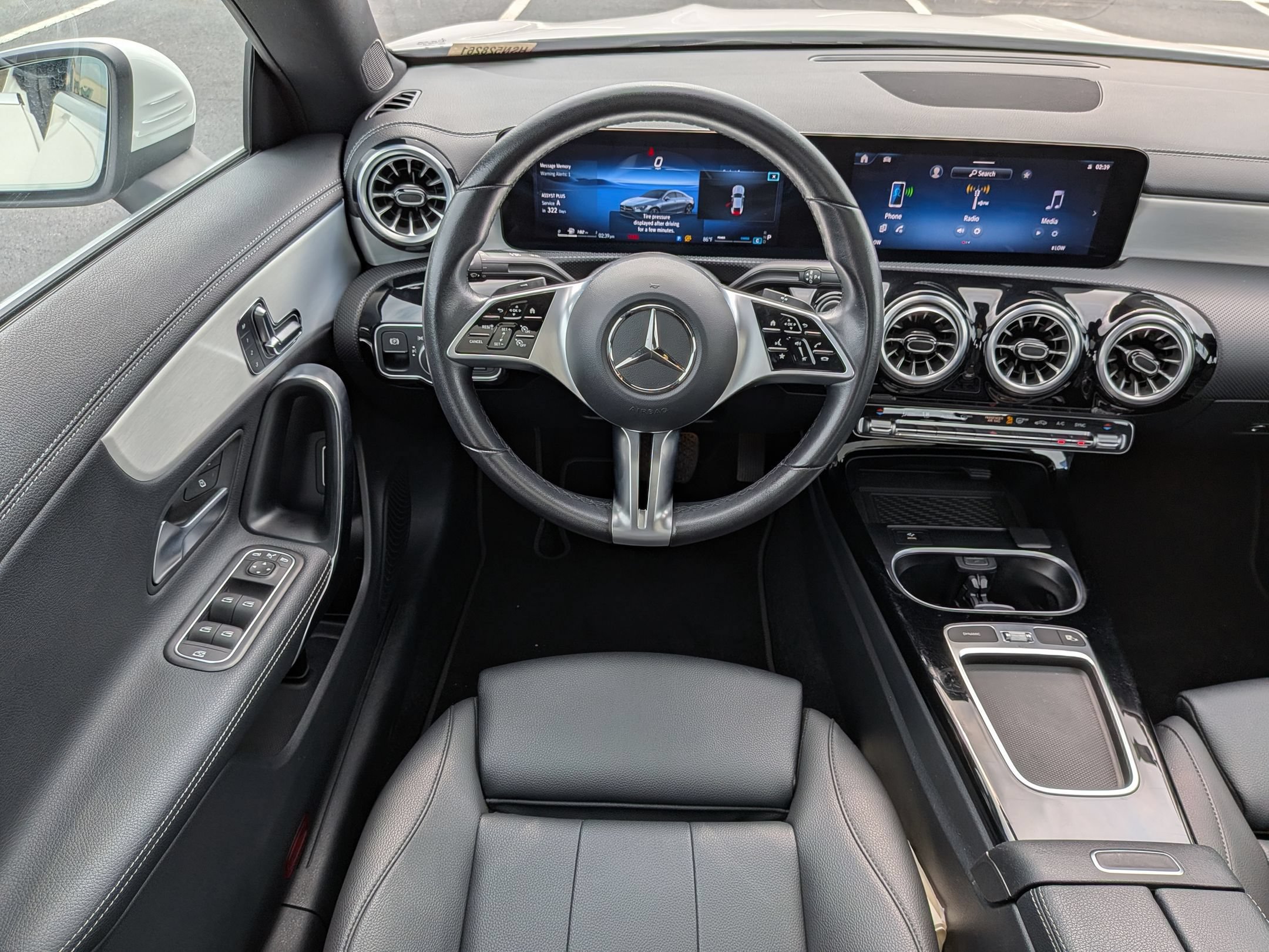 Used 2025 Mercedes-Benz CLA 250 4MATIC image 30