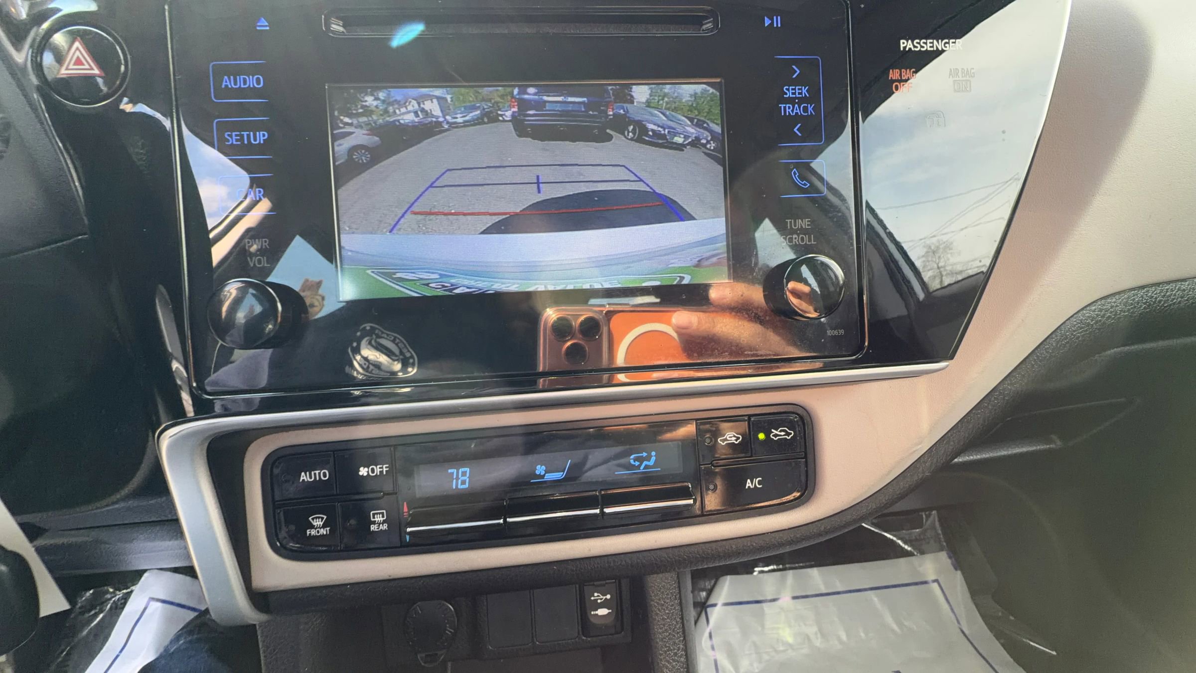 Used 2017 Toyota Corolla L FWD image 13