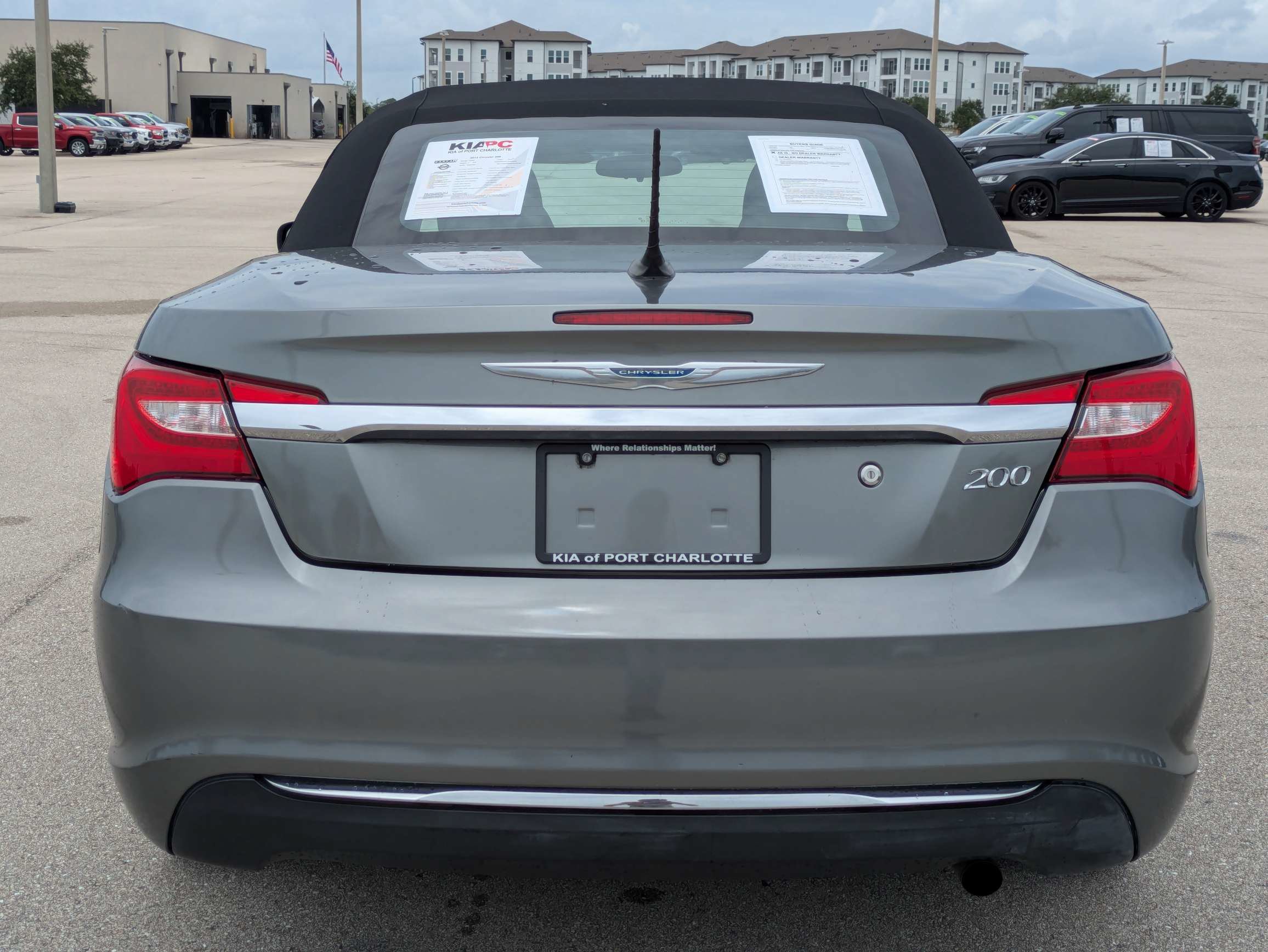 Used 2012 Chrysler 200 Touring FWD image 6