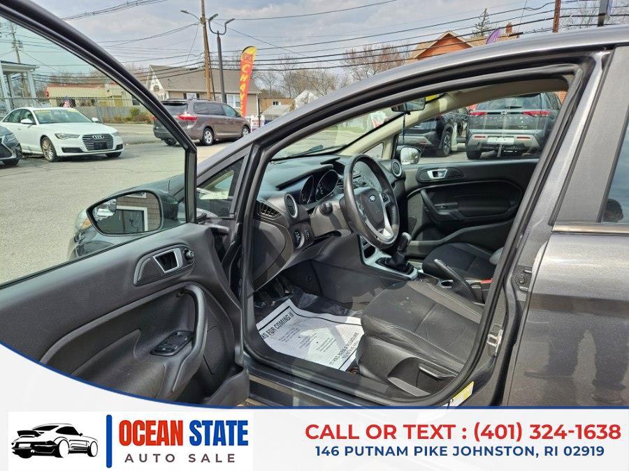 Used 2015 Ford Fiesta SE image 10